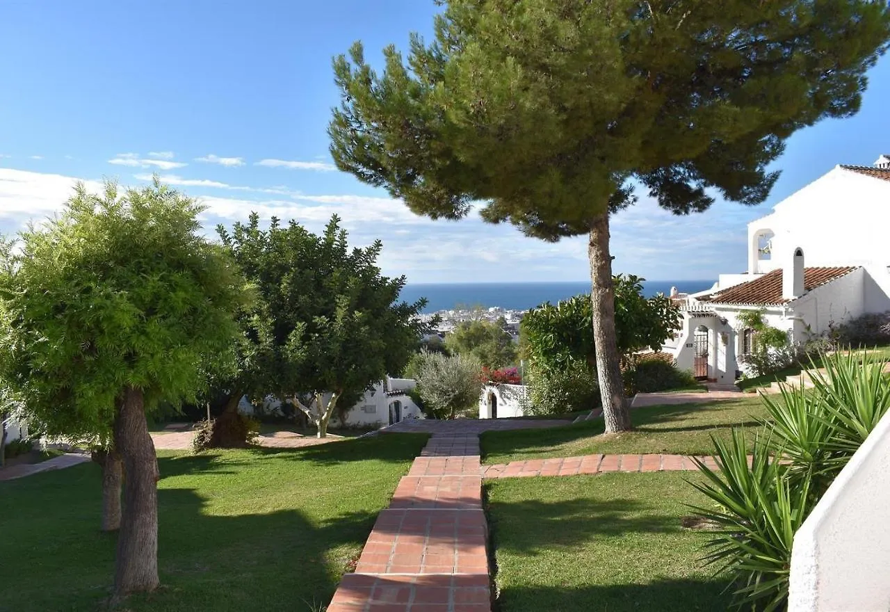Spacious Apartment Lovely View Nerja